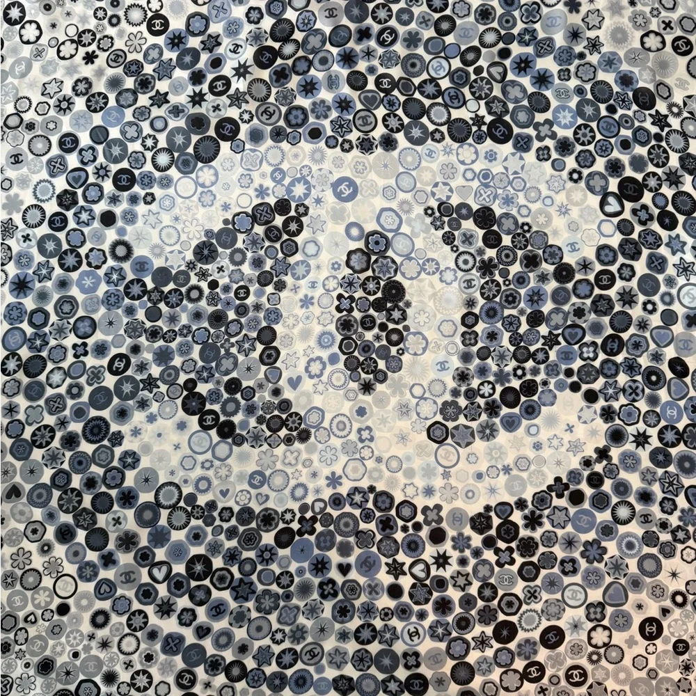 CHANEL Black and White silk Scarf
